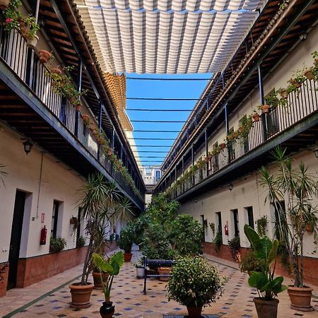 Patio Cartuja Apartment Sevilla Bagian luar foto