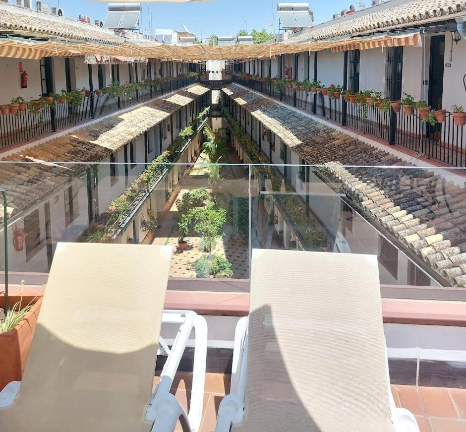 Patio Cartuja Apartment Sevilla Bagian luar foto